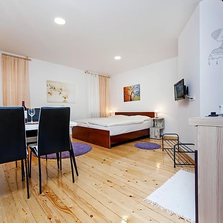 La Svalba Rooms & Studios Rovinj Buitenkant foto