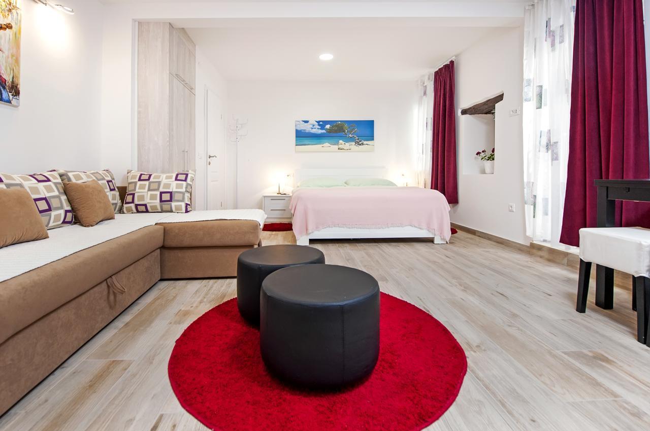 La Svalba Rooms & Studios Rovinj Buitenkant foto
