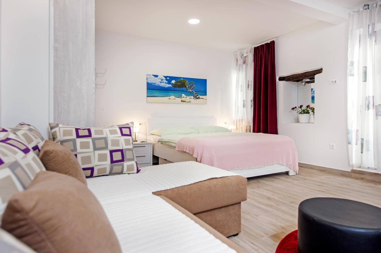 La Svalba Rooms & Studios Rovinj Buitenkant foto