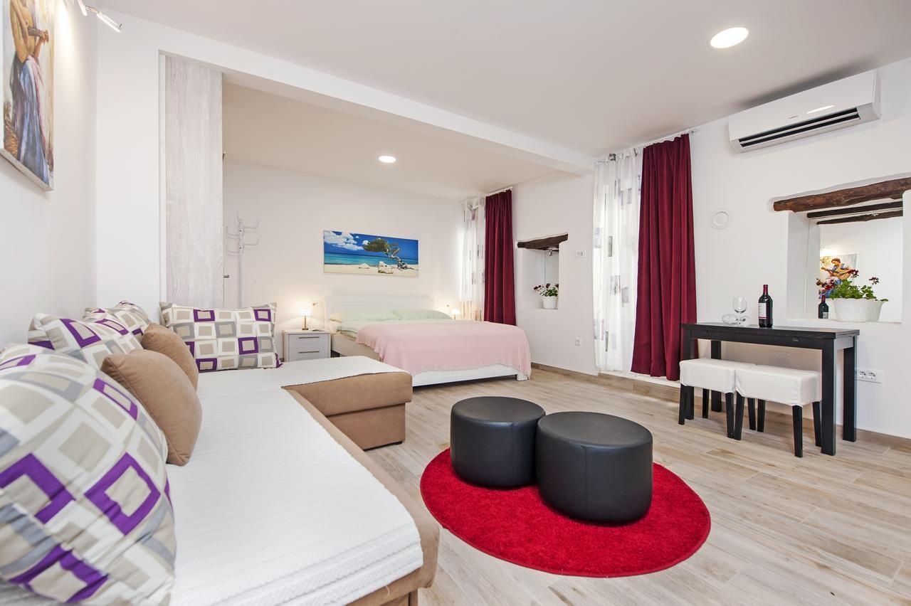 La Svalba Rooms & Studios Rovinj Buitenkant foto
