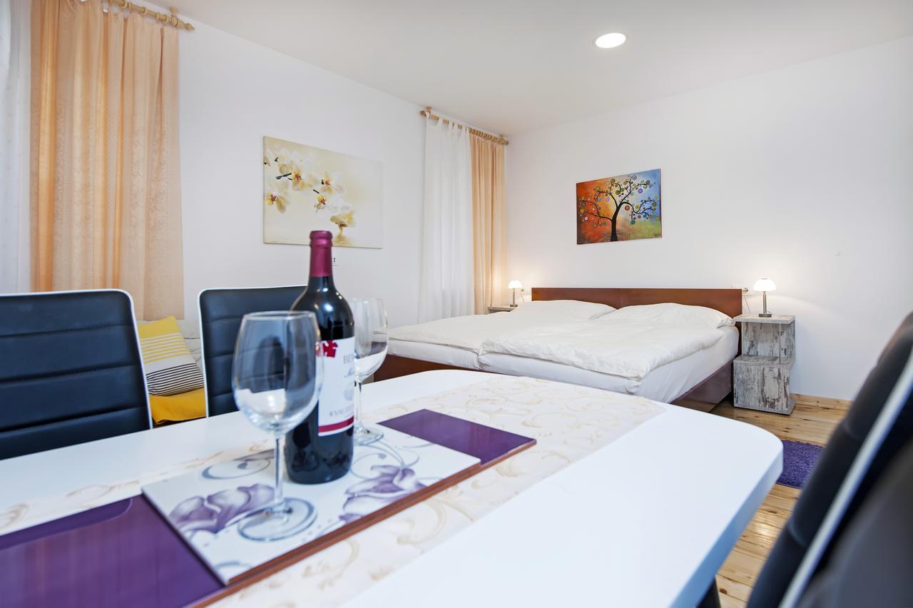 La Svalba Rooms & Studios Rovinj Buitenkant foto